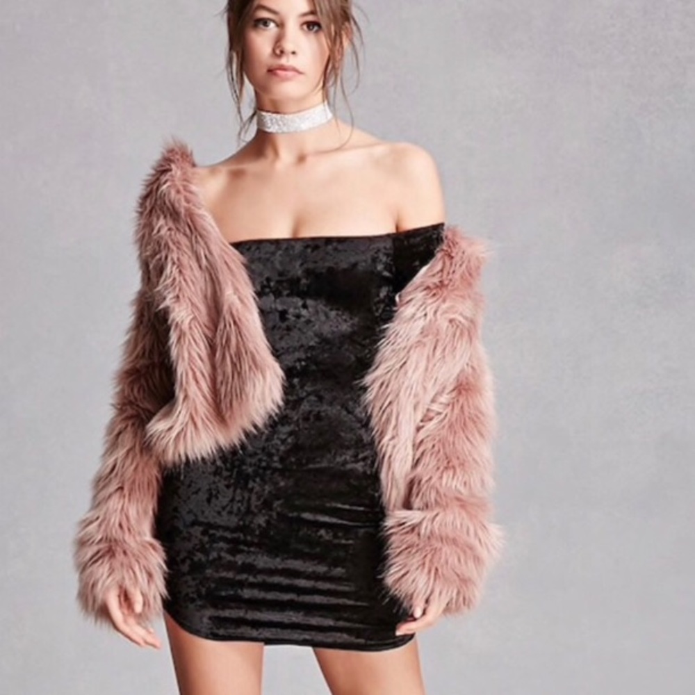 Black velvet off shoulder bodycon mini dress